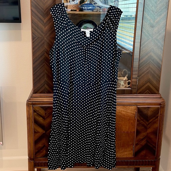 American Rag Dresses & Skirts - American Rag B & W Polka Dot Stretch Dress 1x